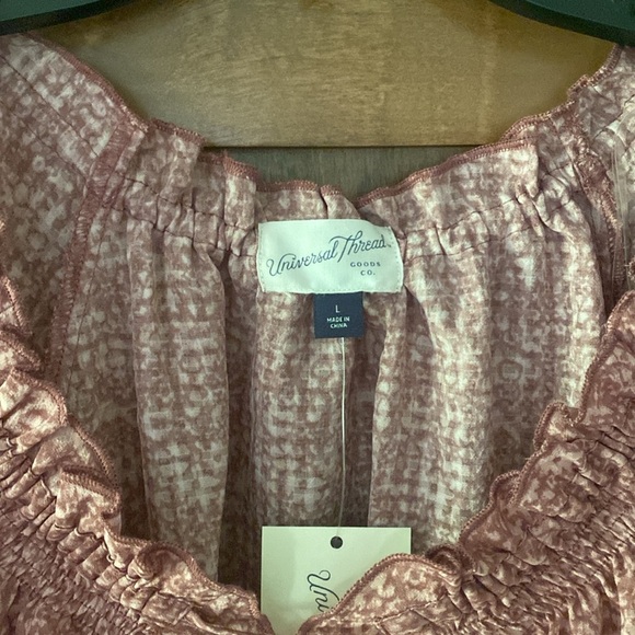 Womens Universal Thread Peplum Style Blouse size large - Picture 5 of 8